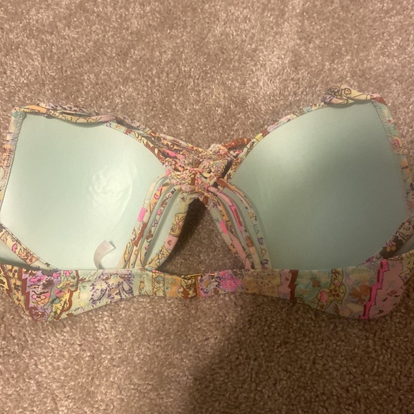 Victoria secret bathing suit top - Picture 3 of 5